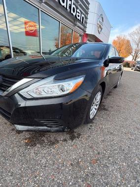Super Black 2018 Nissan Altima 2.5 S