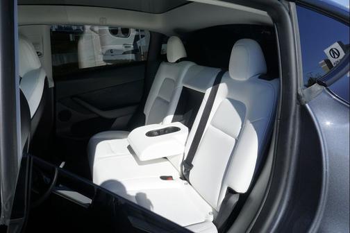 2022 Tesla Model Y Performance Dual Motor All-Wheel Drive