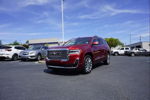 2023 GMC Acadia Denali