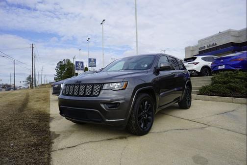 2020 Jeep Grand Cherokee Altitude