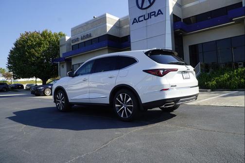 Platinum White Pearl 2026 Acura MDX Technology Package