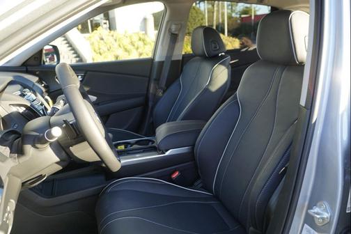 2025 Acura RDX Advance Package