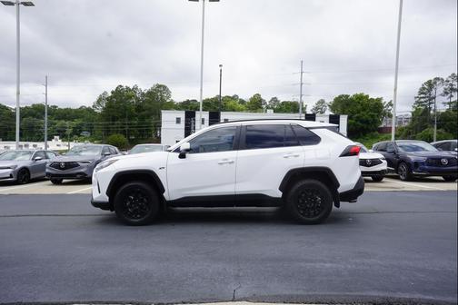 Ice Cap 2024 Toyota RAV4 XLE