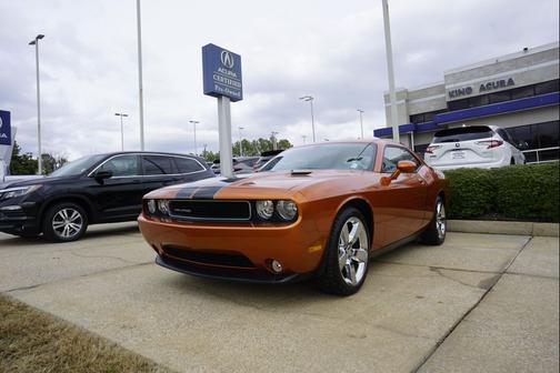 2011 Dodge Challenger Base