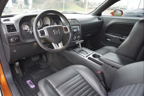 2011 Dodge Challenger Base