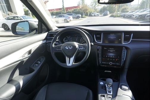 2022 INFINITI QX50 LUXE AWD