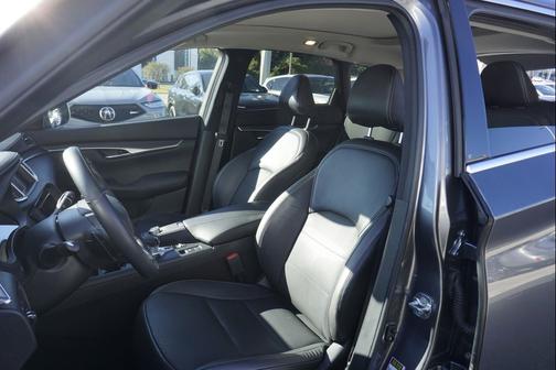 2022 INFINITI QX50 LUXE AWD