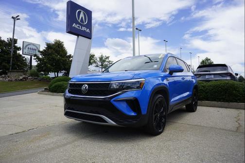 Blue 2022 Volkswagen Taos 1.5T SE