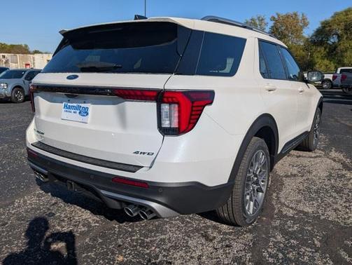 2025 Ford Explorer Platinum