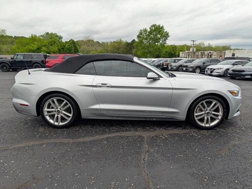 2017 Ford Mustang EcoBoost Premium