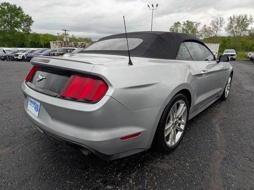 2017 Ford Mustang EcoBoost Premium