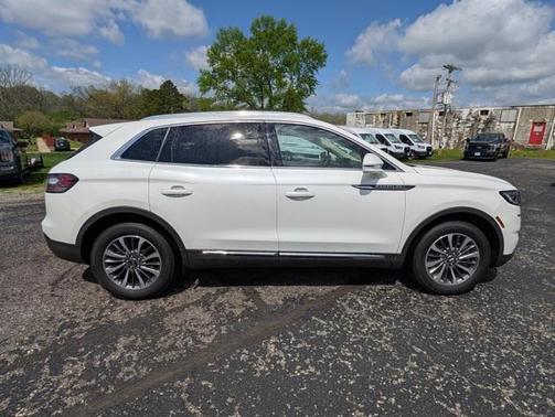 2021 Lincoln Nautilus Standard