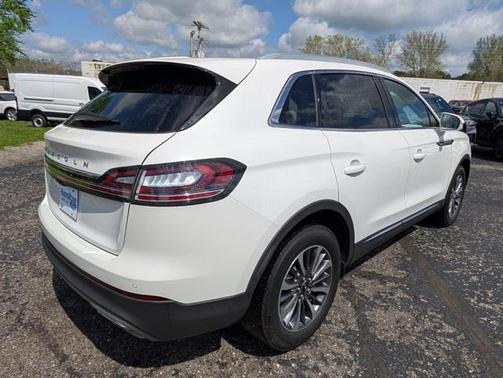 2021 Lincoln Nautilus Standard