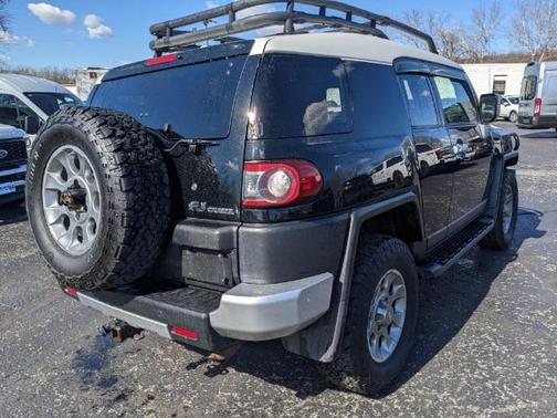 2012 Toyota FJ Cruiser Base