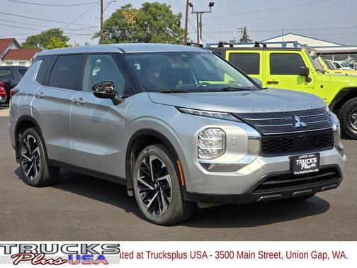 2022 Mitsubishi Outlander ES