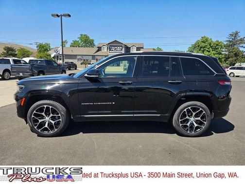 2022 Jeep Grand Cherokee Summit