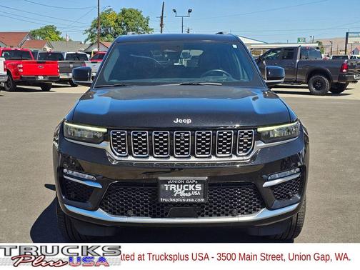 2022 Jeep Grand Cherokee Summit