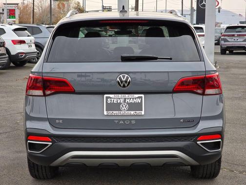 2023 Volkswagen Taos 1.5T SE