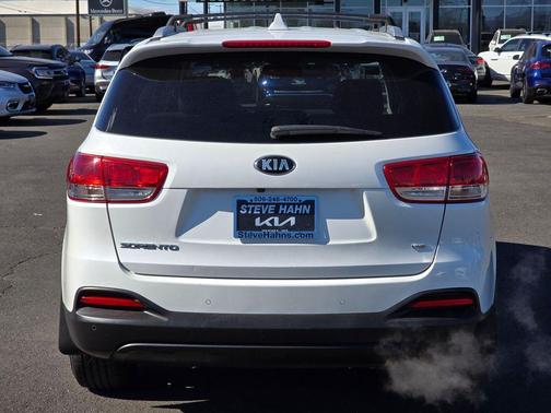 2018 Kia Sorento LX