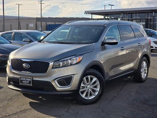 2016 Kia Sorento LX