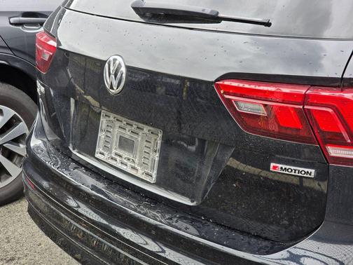 2019 Volkswagen Tiguan 2.0T SEL R-Line Black