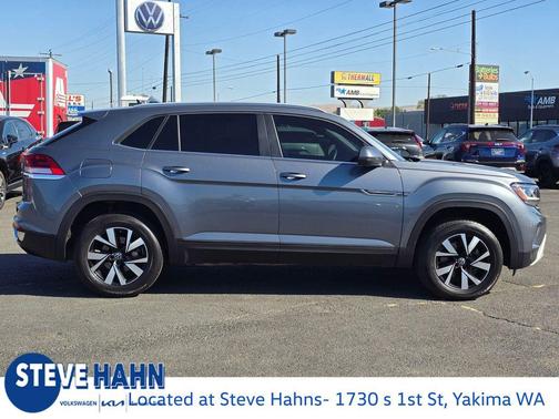 2022 Volkswagen Atlas Cross Sport 2.0T SE