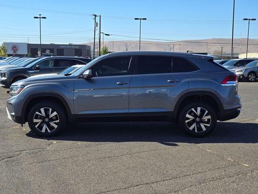 2022 Volkswagen Atlas Cross Sport 2.0T SE