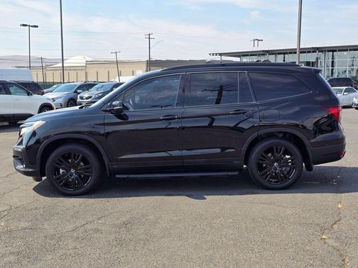 2022 Honda Pilot Black Edition
