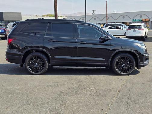 2022 Honda Pilot Black Edition