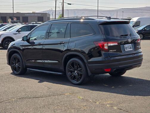 2022 Honda Pilot Black Edition