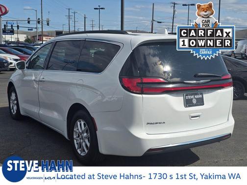 2022 Chrysler Pacifica Touring-L