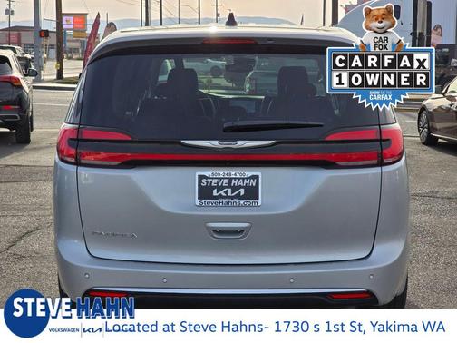 2024 Chrysler Pacifica Touring-L