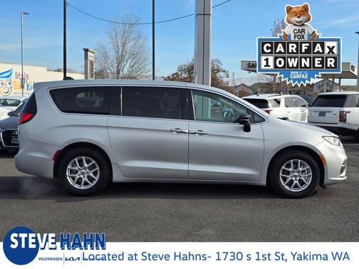 2024 Chrysler Pacifica Touring-L