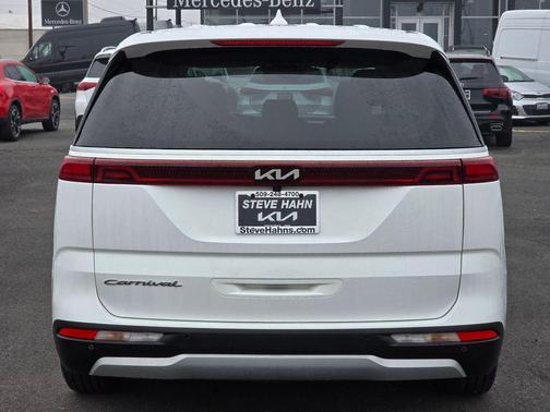 2022 Kia Carnival LXS