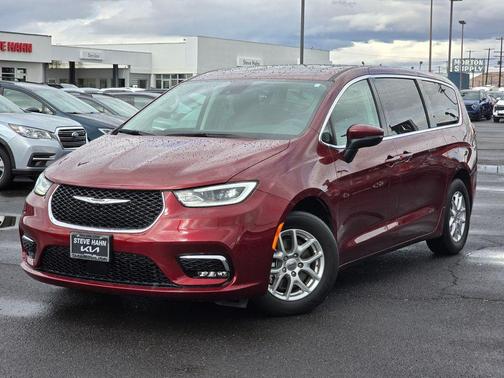 2023 Chrysler Pacifica Touring-L