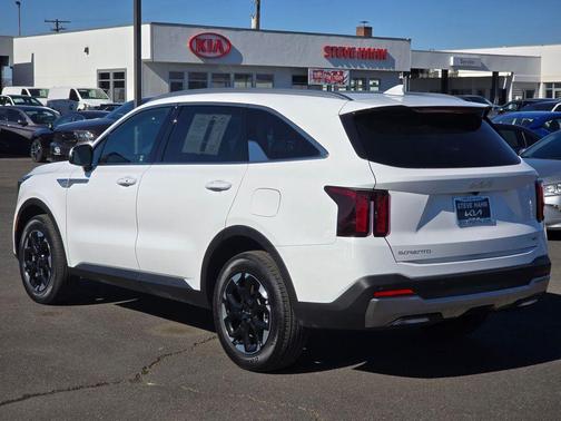 2025 Kia Sorento S