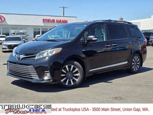2020 Toyota Sienna XLE