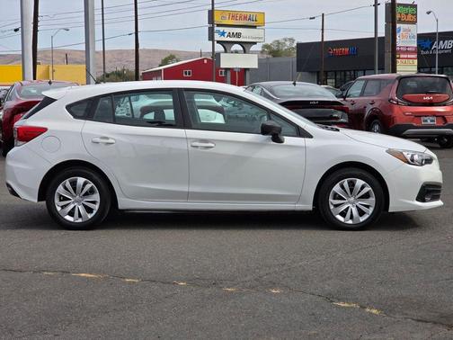 2022 Subaru Impreza Base