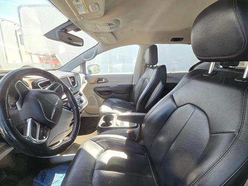 2019 Chrysler Pacifica Touring-L