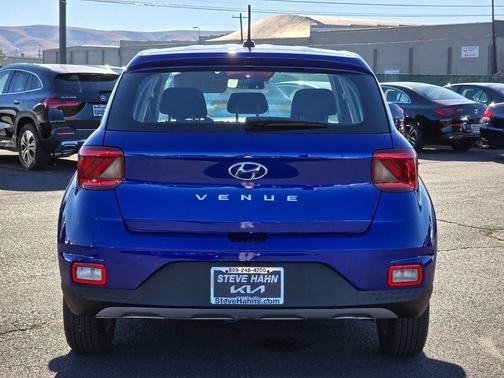 2023 Hyundai VENUE SE
