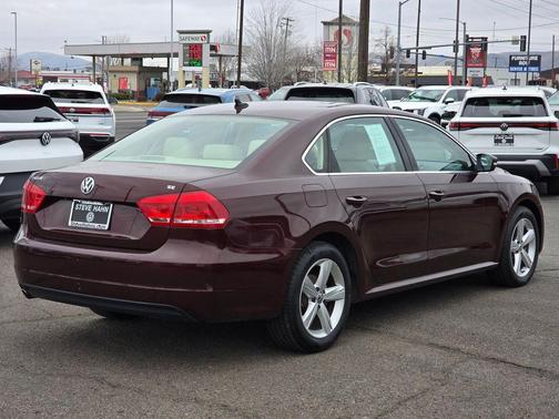 2013 Volkswagen Passat 2.5 SE