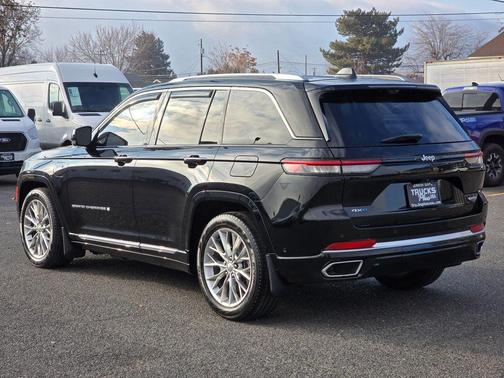 2022 Jeep Grand Cherokee 4xe Summit