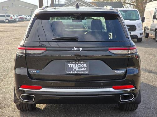 2022 Jeep Grand Cherokee 4xe Summit