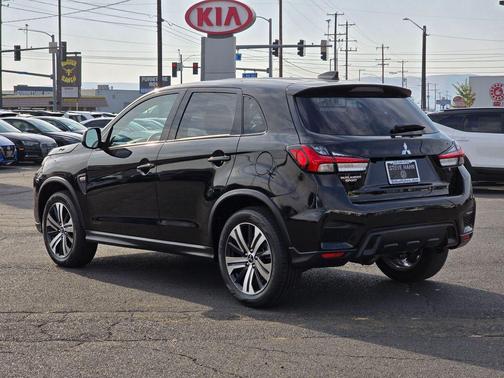 2025 Mitsubishi Outlander Sport 2.0 SE