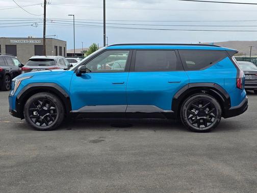 2026 Kia EV9 Land