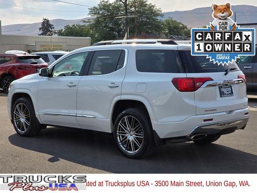 2017 GMC Acadia Denali