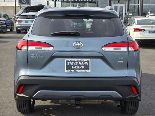 2024 Toyota Corolla Cross LE