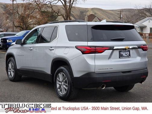 2022 Chevrolet Traverse LT Cloth