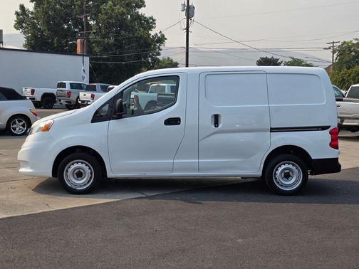 2021 Nissan NV200 S