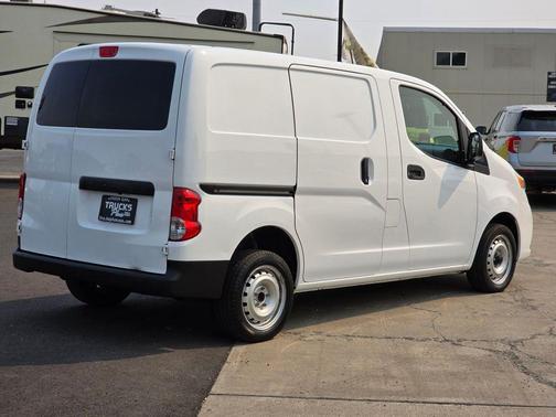 2021 Nissan NV200 S